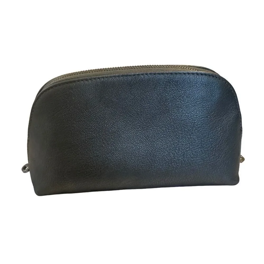 Chanel leather silver pouch - Picture 8 of 16